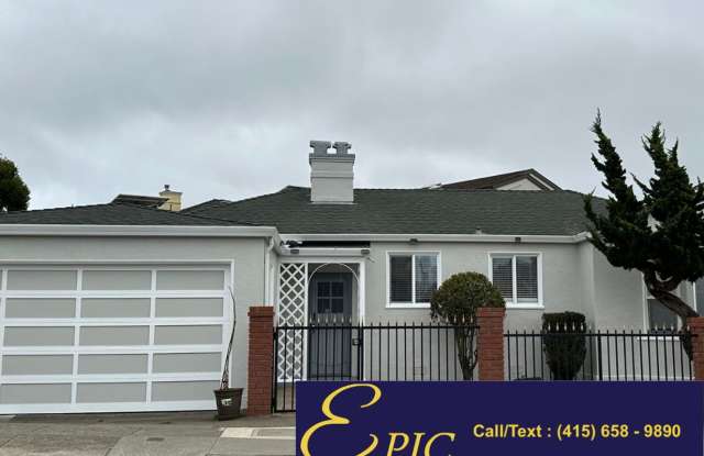 EPIC REA - Great Corner Lakeside Home - 3 BR/2 BA/Parking photos photos