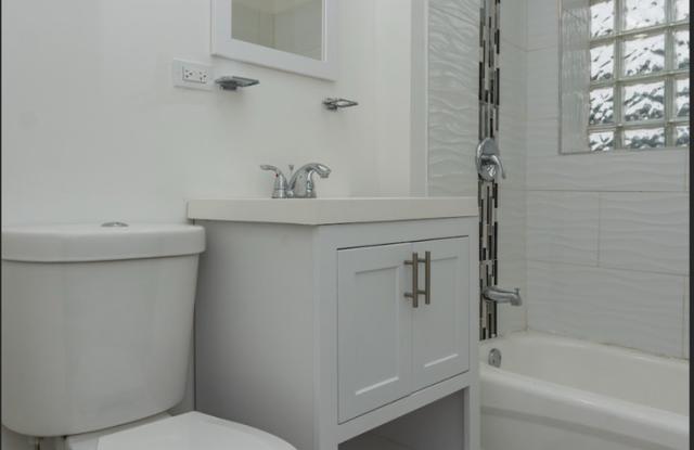 6905 South Prairie Ave. photos photos