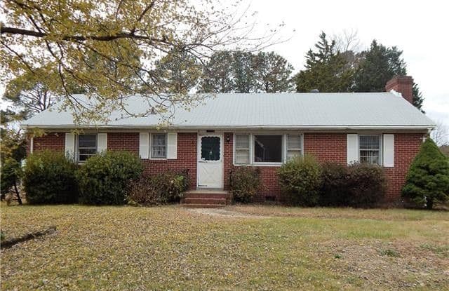 7135 Sunset Dr - 7135 Sunset Drive, Mechanicsville, VA 23111