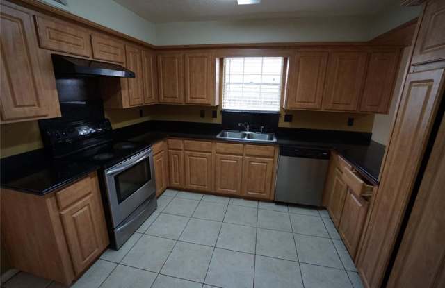 7827 Candle Lane Gallery 2