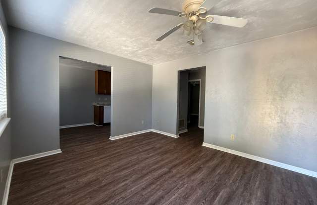 Downstairs unit off Mahan close to TMH!!! Gallery 2