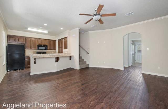 524 Forest Dr Gallery 4