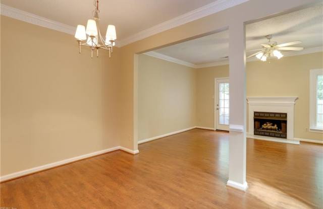 771 Creekside Crescent Gallery 4