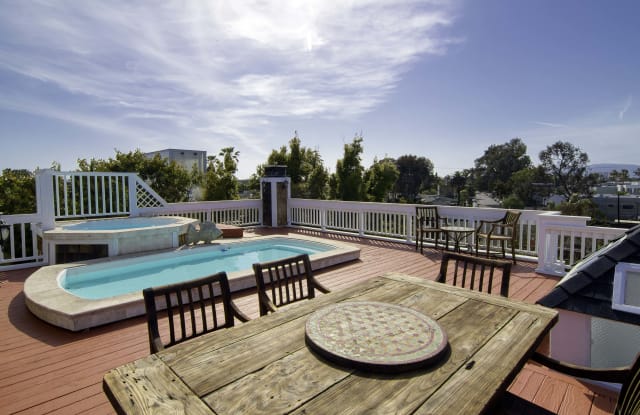 583 1/2 Venice Blvd. - 583 1/2 Venice Blvd, Los Angeles, CA 90291