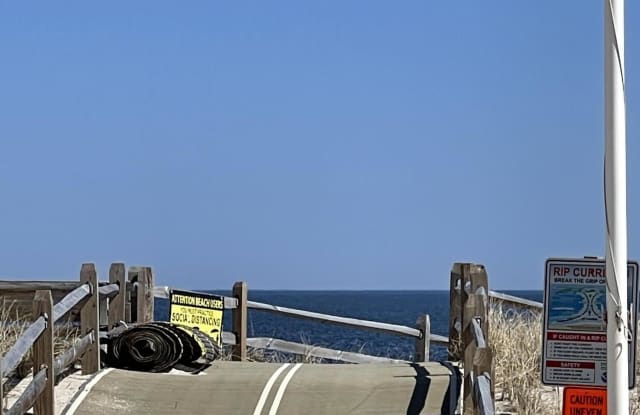 11 E Beach Way Gallery 2