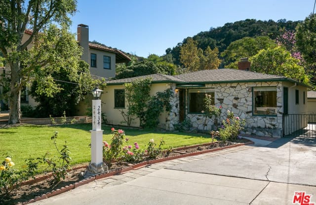 2434 SLEEPY HOLLOW DR - 2434 Sleepy Hollow Drive, Glendale, CA 91206