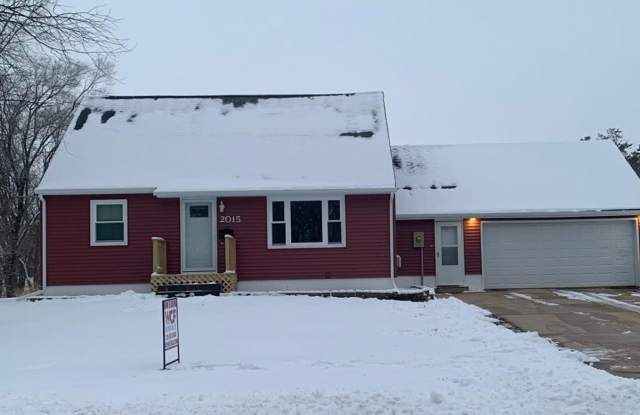 2015 Franklin St Cedar Falls - 2015 Franklin Street, Cedar Falls, IA 50613