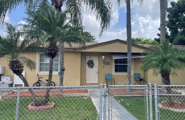 14301 SW 289th St photos photos