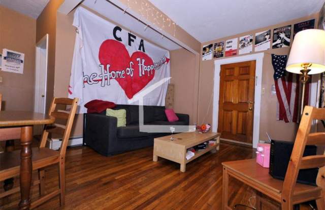 Nicely renovated 4 bed near the Green Line and BC for the upcoming school year! Gallery 4