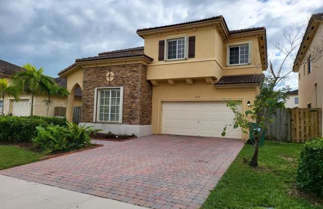 9426 SW 227th Ter photos photos
