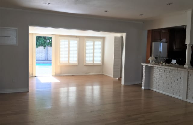 6933 Yarmouth Ave - 6933 Yarmouth Avenue, Los Angeles, CA 91335
