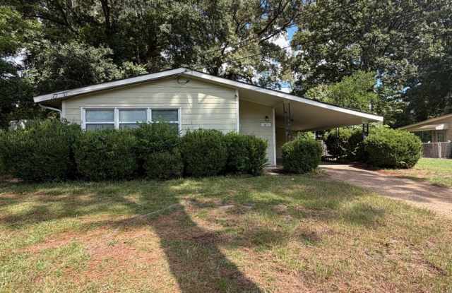 New Listing! 3871 Sherwood Drive Montgomery, AL 36109-3738 Gallery 1