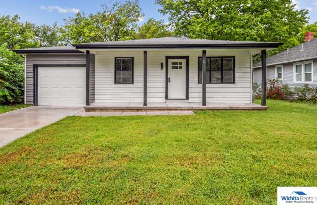 2 bedroom 2 bath home - 251 North Spruce Street, Wichita, KS 67214