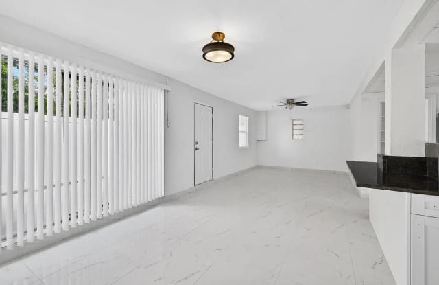 5517 GULFPORT Boulevard S Gallery 3