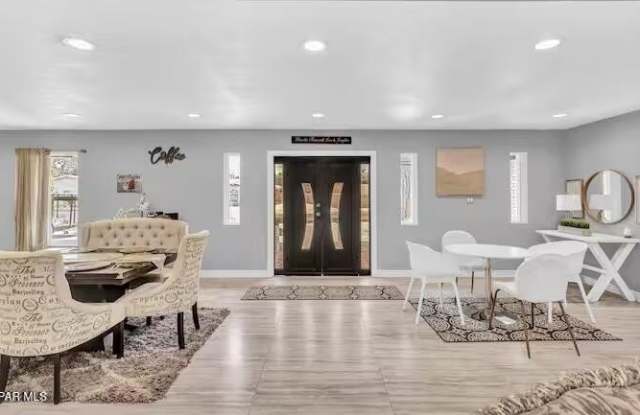 9100 PARKLAND Drive Gallery 3