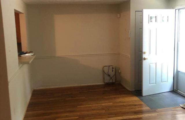 13417 WHITE CHURCH CIRCLE Gallery 2