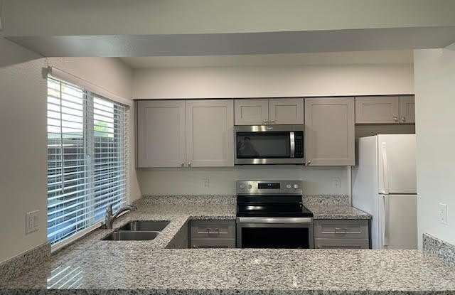 916 S HACIENDA Drive photos photos