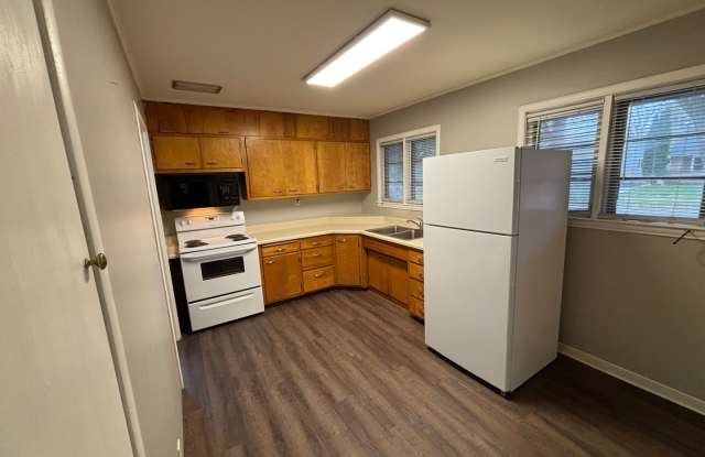 Charming 3 Bed, 2 Bath Home with Fenced Yard  Double Garage - 1430 12th Street North, Fargo, ND 58102