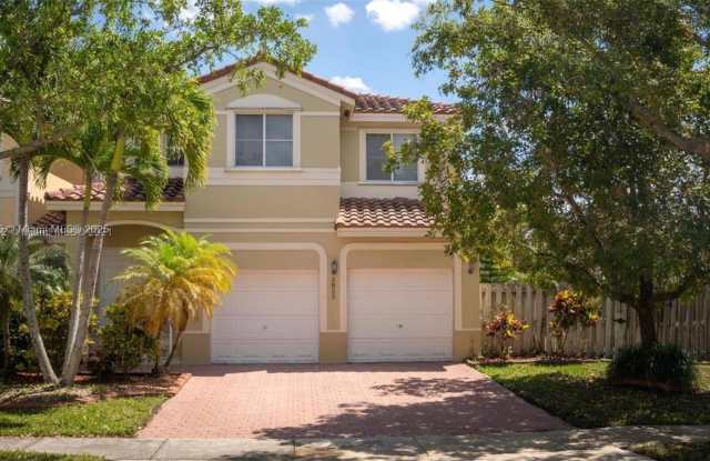 3855 SW 171st Ter photos photos