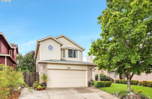 Inviting 3-Bedroom Home with Lush Landscaping and Stylish Upgrades photos photos
