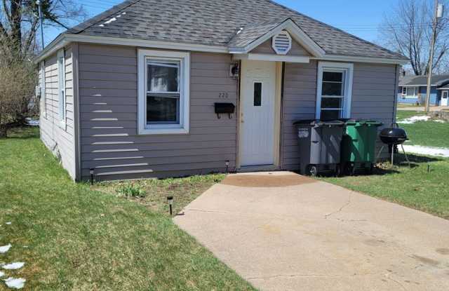 1 Bed 1 Bath Single Family Home in Wisconsin Rapids photos photos 1 Bed 1 Bath Single Family Home in Wisconsin Rapids photos photos