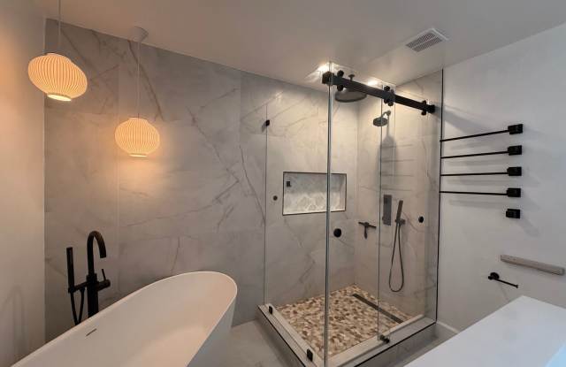 Cat-Friendly Condo with Private Cat Patio Enclosure + Resort-Style Amenities in Tarzana! photos photos