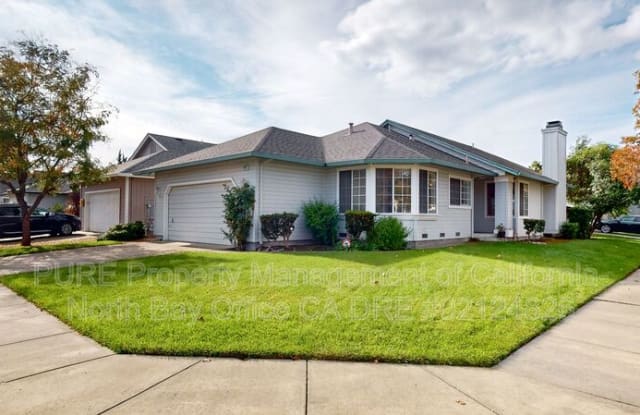 2721 Bond St - 2721 Bond Street, Santa Rosa, CA 95407