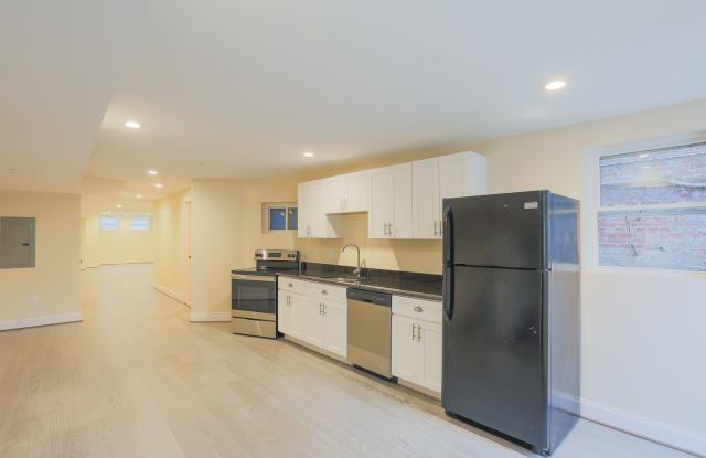 2740 St. Paul St - Apt B Gallery 3
