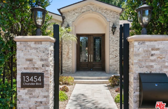 13454 CHANDLER BLVD - 13454 Chandler Boulevard, Los Angeles, CA 91401