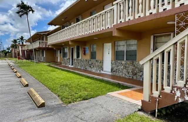 1154 W 35th St photos photos