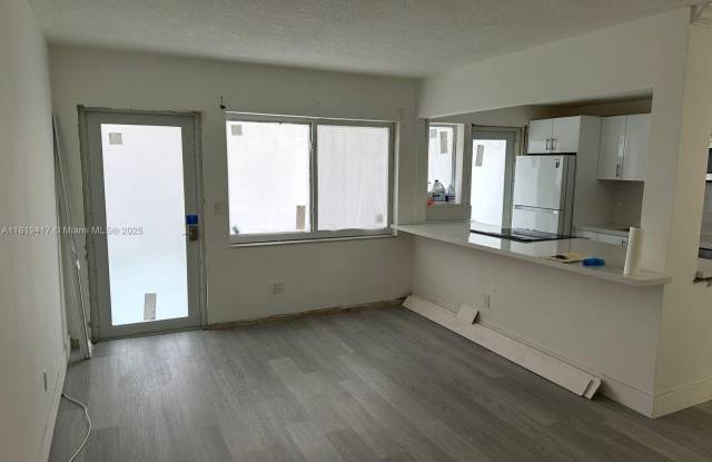 1234 Euclid Ave photos photos