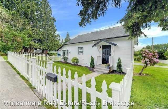 1815 Fourth St - 1815 4th Street, Snohomish, WA 98290