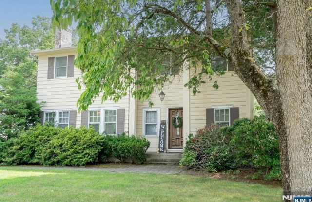 232 Midland Avenue photos photos