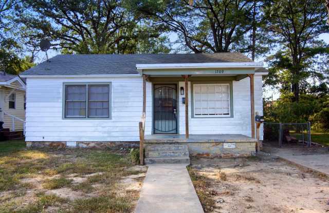 1709 Marion Street - 1709 Marion Street, North Little Rock, AR 72114 1709 Marion Street - 1709 Marion Street, North Little Rock, AR 72114