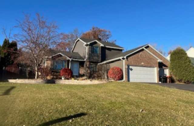 2269 Arlington Ave E photos photos