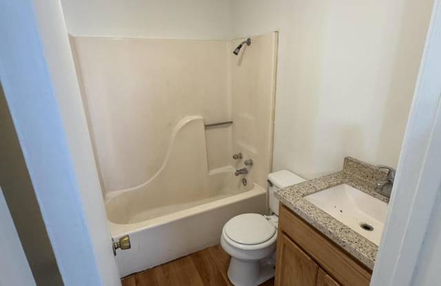 104 Briarcliff Gallery 4