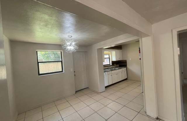 Charming Haven: 226 6th Jpv, Winter Haven, FL 33880 photos photos