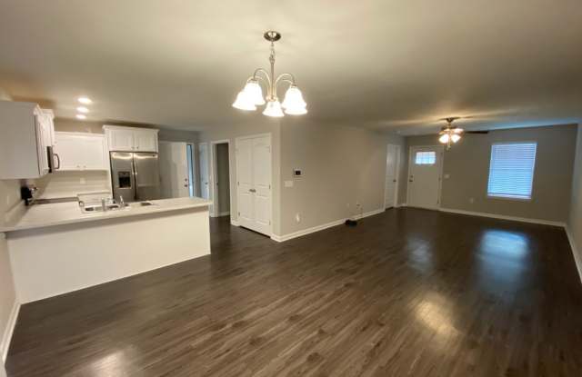 6033 Virginia Pines Gallery 2