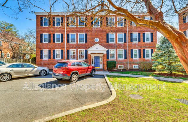 2930 S Buchanan Street B1 - 2930 South Buchanan Street, Arlington, VA 22206