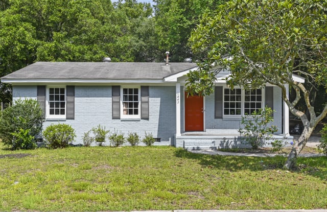 1447 Secessionville Rd - 1447 Secessionville Road, Charleston, SC 29412