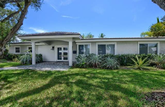 88 SW 10TH Drive Gallery 1