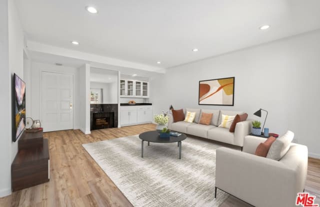 212 S Hamilton Dr - 212 South Hamilton Drive, Beverly Hills, CA 90211