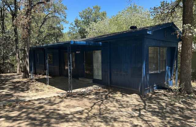 Cozy 2 Bedroom 1 Bathroom Home photos photos