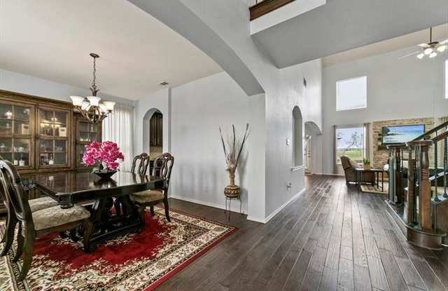312 Wentworth Drive Gallery 4