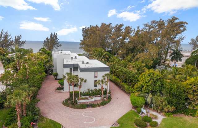 Beautiful 3-bedroom, 2-bath condo with Gulf of Mexico Views!!!!! photos photos