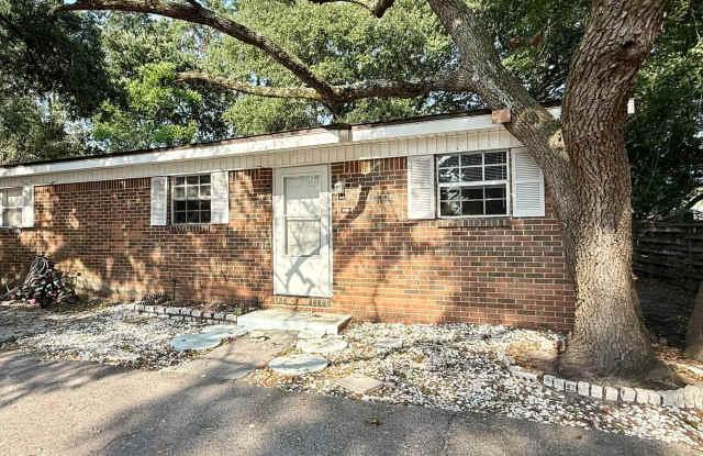 New Listing! photos photos New Listing! photos photos