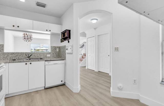11512 NW 48th Terrace #, Doral, FL 33178 Gallery 4
