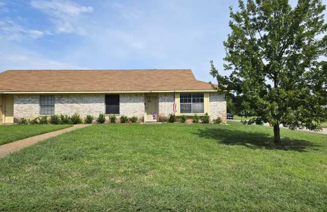 3/2 Robinson Duplex - 230 Kettler Drive, Robinson, TX 76706