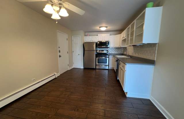 355 Bluff Ave Apt 3D La Grange, IL 60525 photos photos