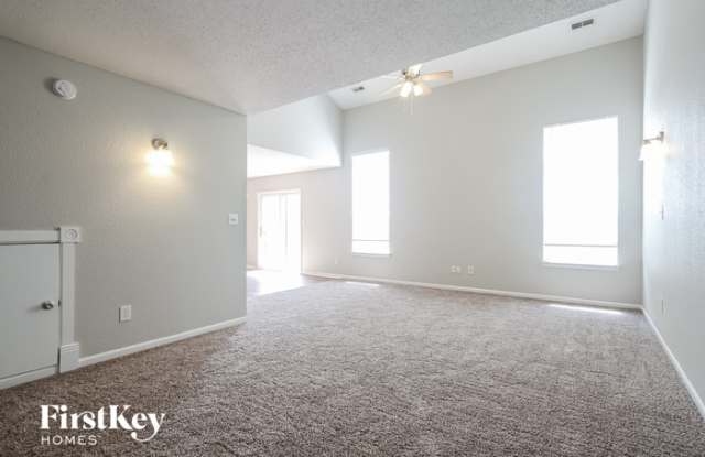 8116 Maple Stream Lane Gallery 2